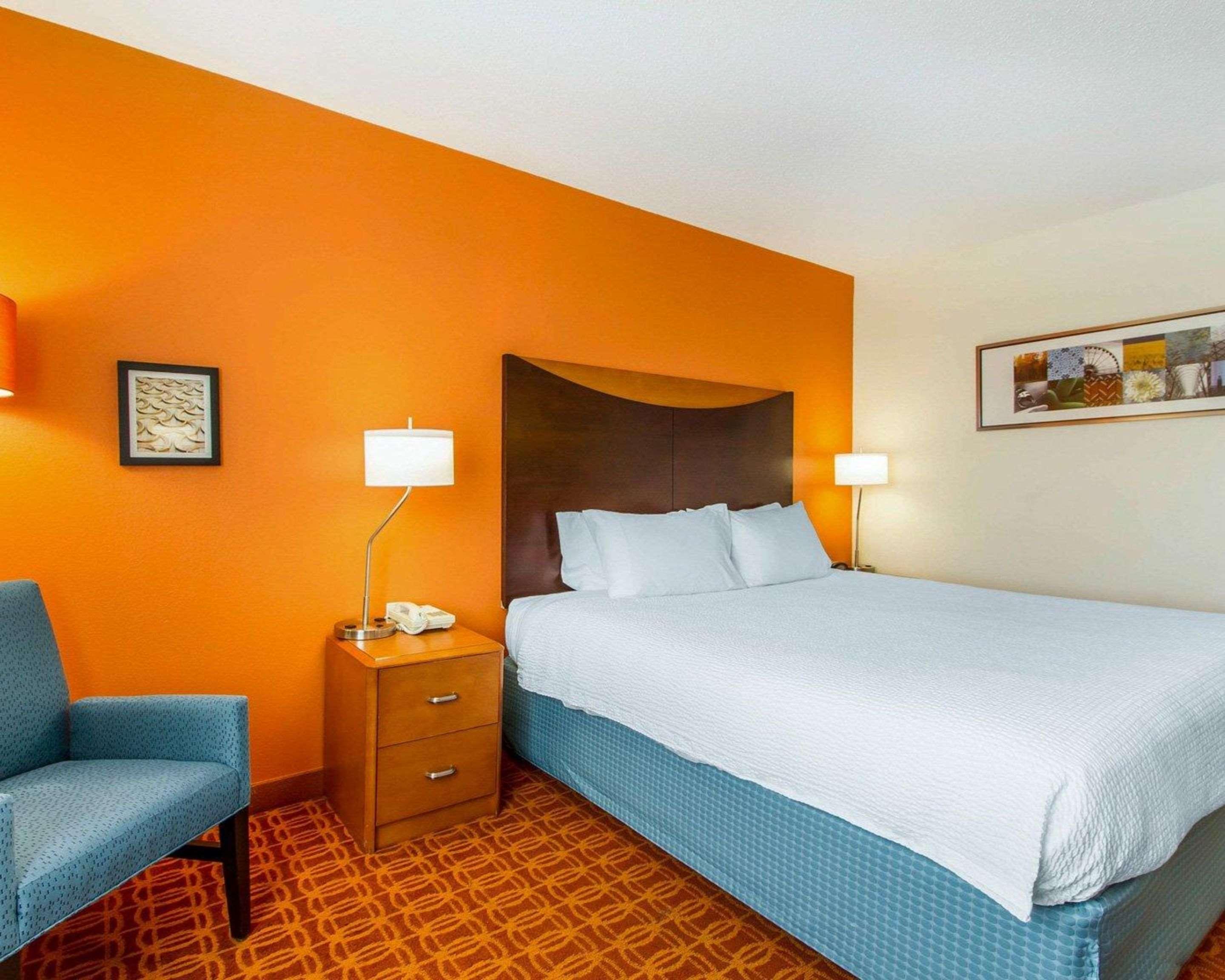 Quality Inn & Suites Keokuk North Exterior foto