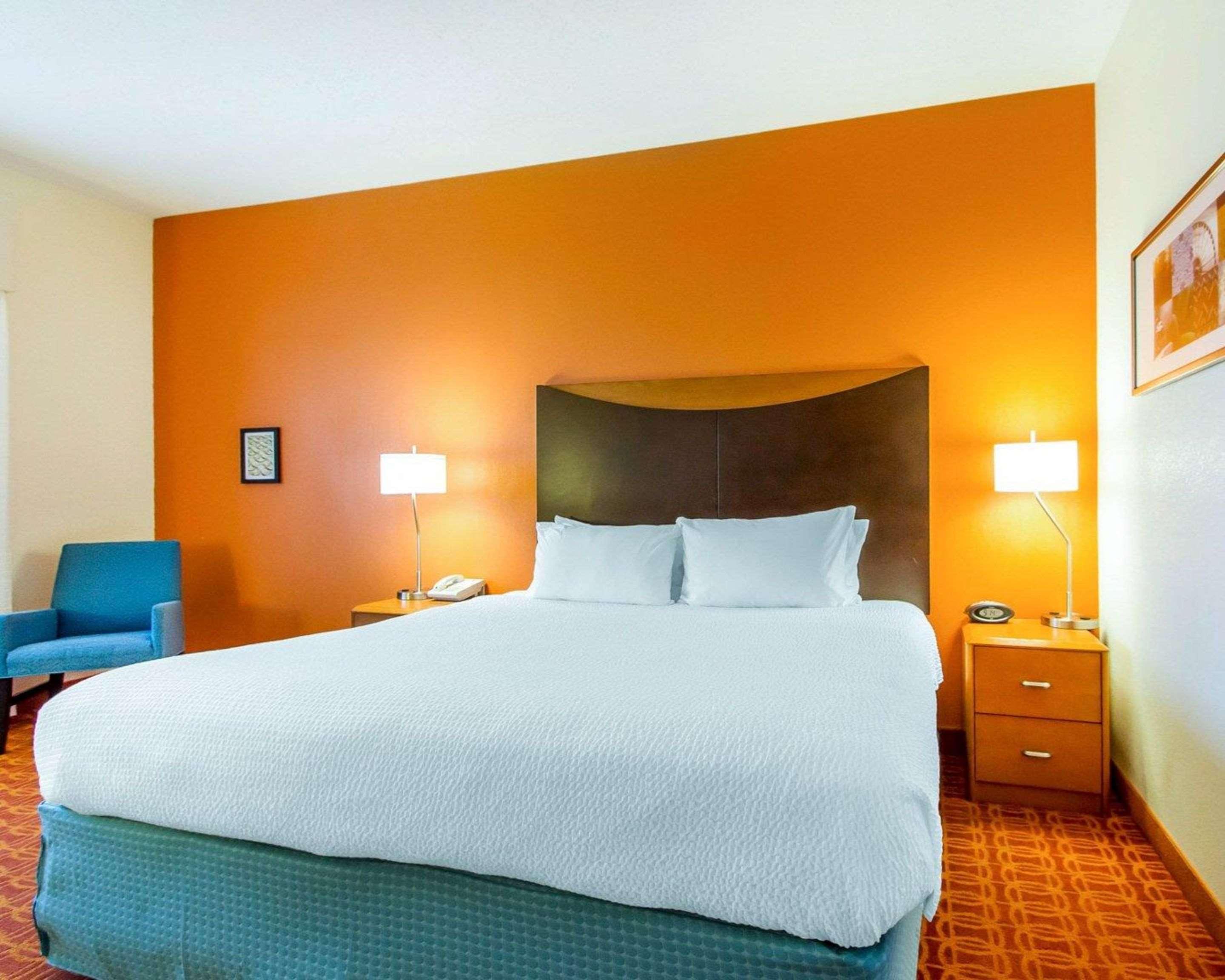 Quality Inn & Suites Keokuk North Exterior foto